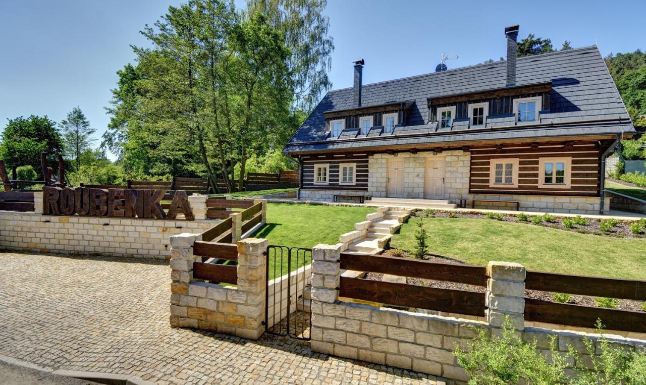 Apartamento Roubenka Pod Troskami Ktová Exterior foto