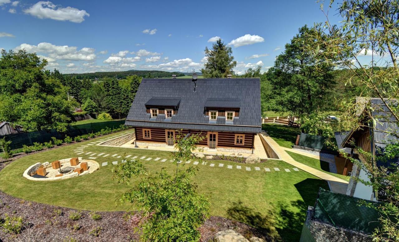 Apartamento Roubenka Pod Troskami Ktová Exterior foto