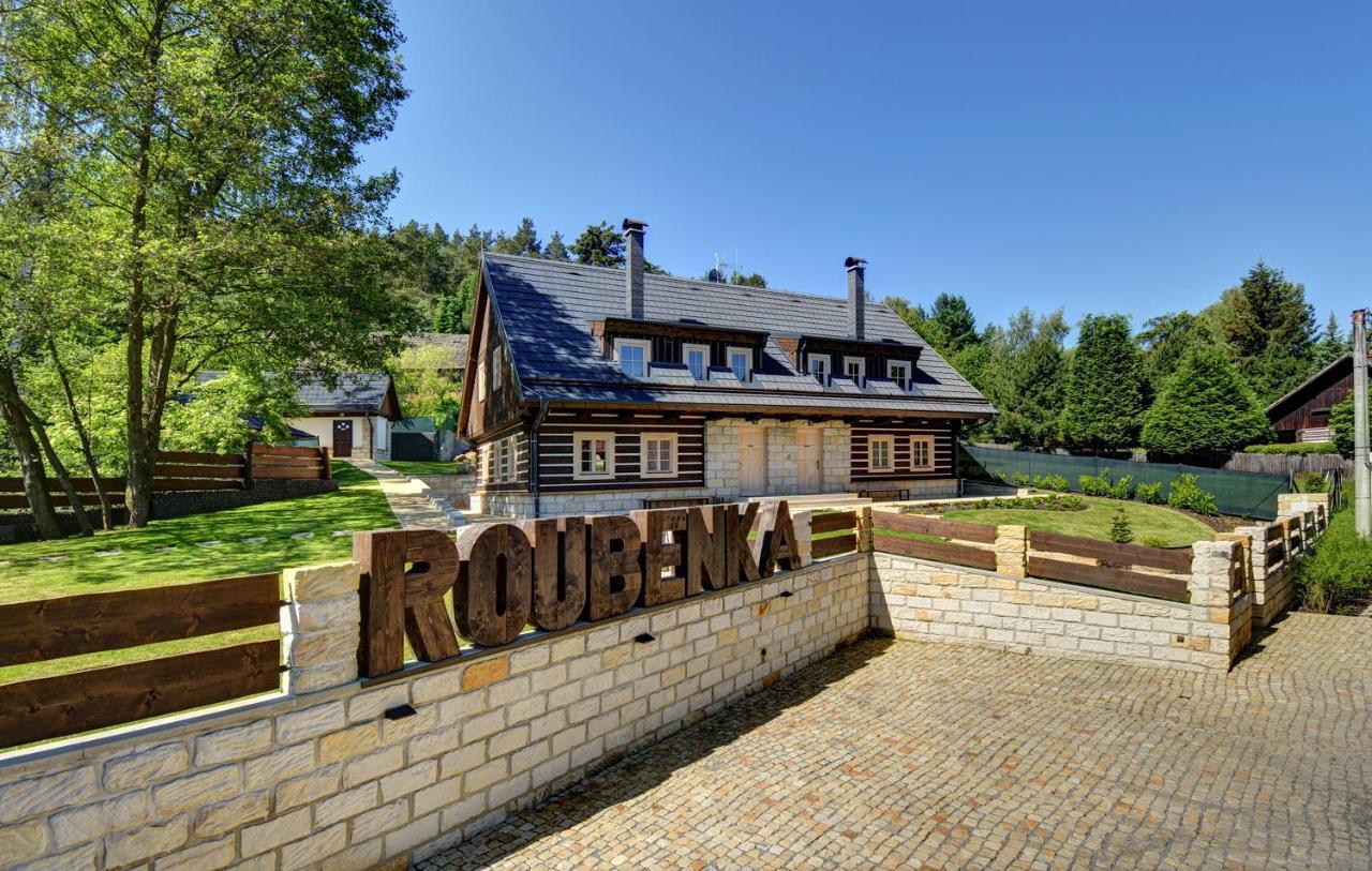 Apartamento Roubenka Pod Troskami Ktová Exterior foto