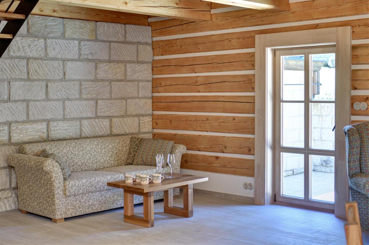 Apartamento Roubenka Pod Troskami Ktová Exterior foto